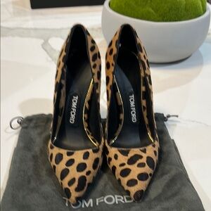 Tom Ford Leopard Print Pointed-Toe Pumps - Black and Tan